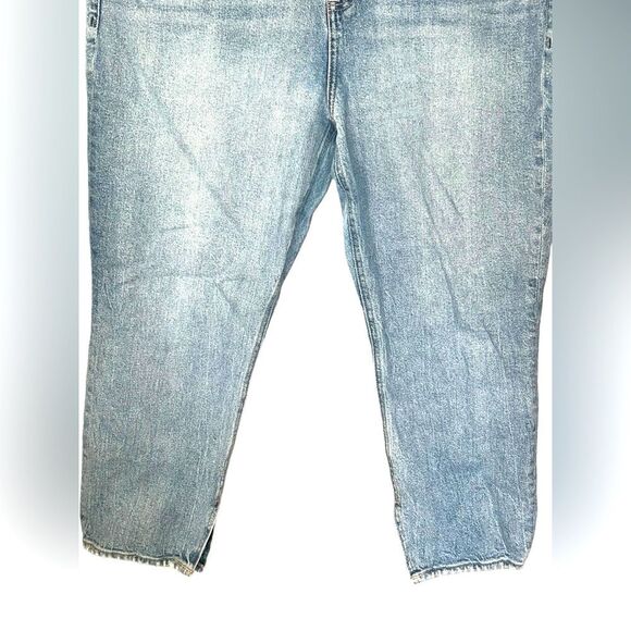 Torrid High Rise Straight Jeans 20 R Button Flight Light Wash Slit Ankle Mom - Picture 3 of 11